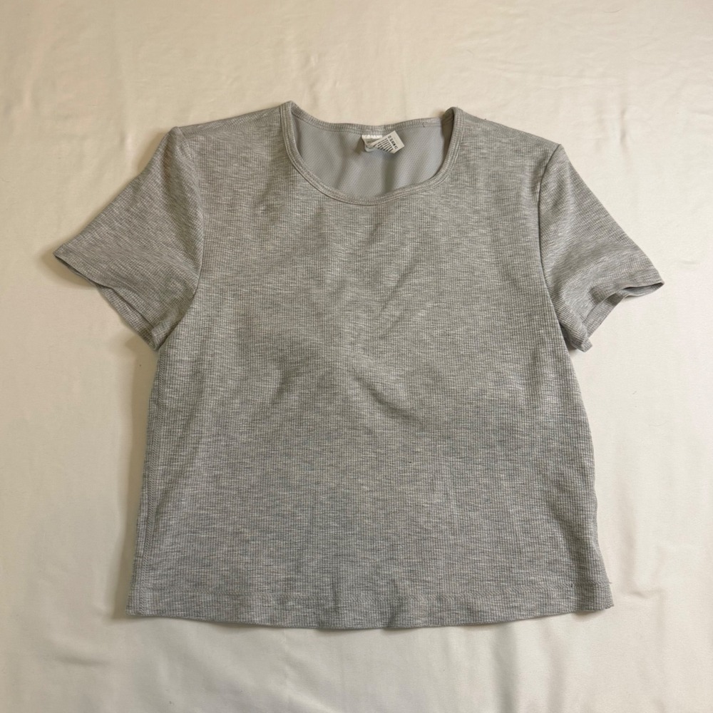 Yogalicious Heavenly Rib Tara Crop Short Sleeve Top Gray Medium